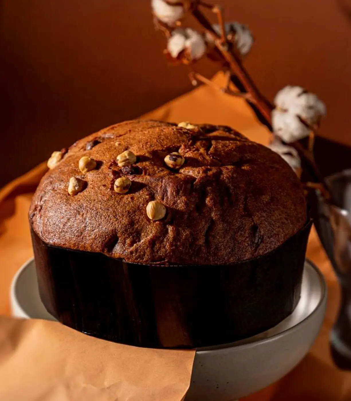 Artisanal panettone filled with gianduia cream